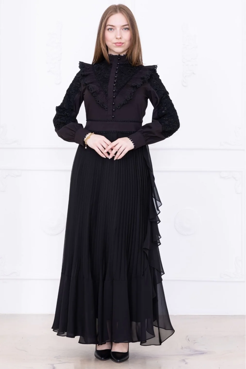 Dantel Detaylı Piliseli Elbise 2727-Siyah