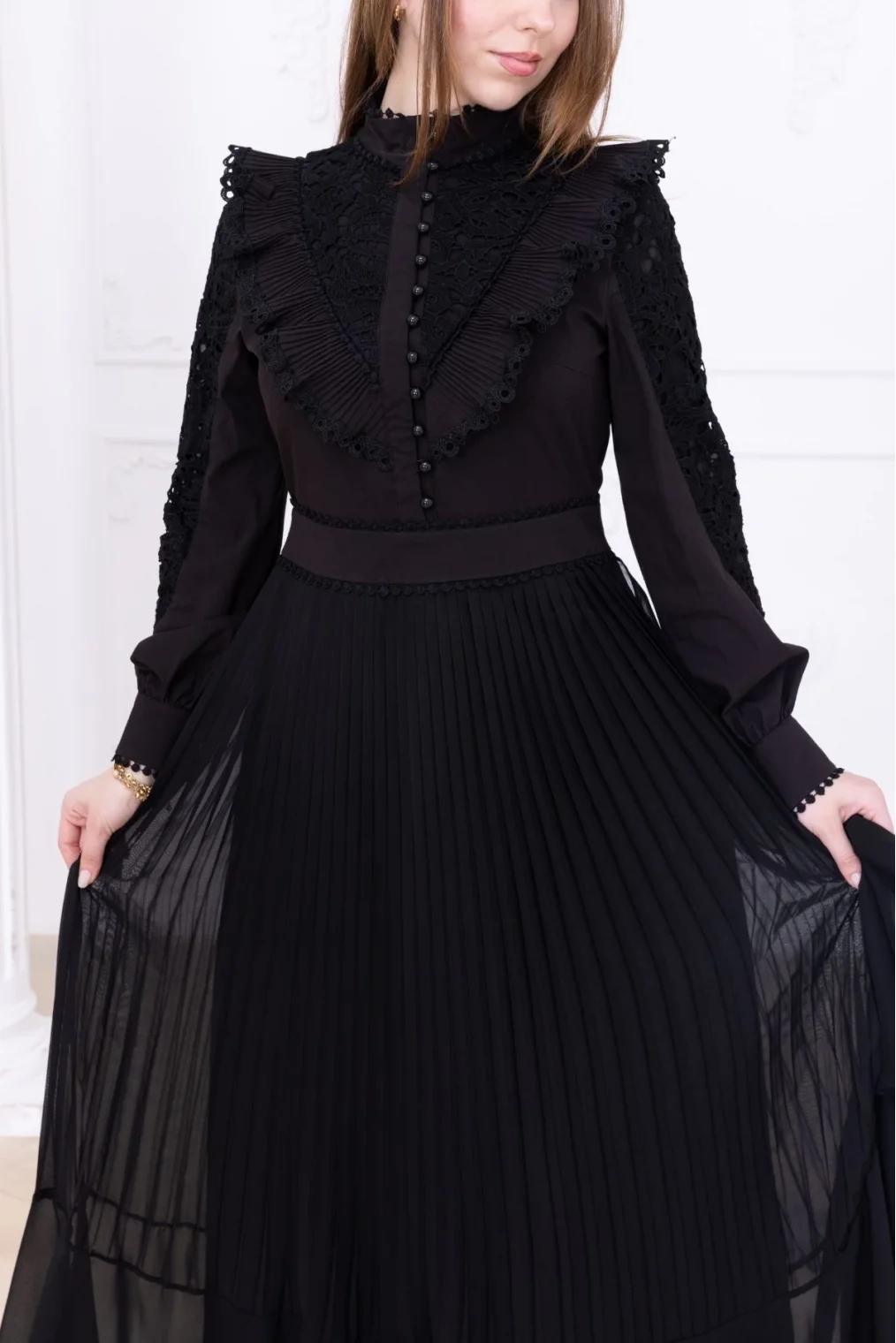 Dantel Detaylı Piliseli Elbise 2727-Siyah