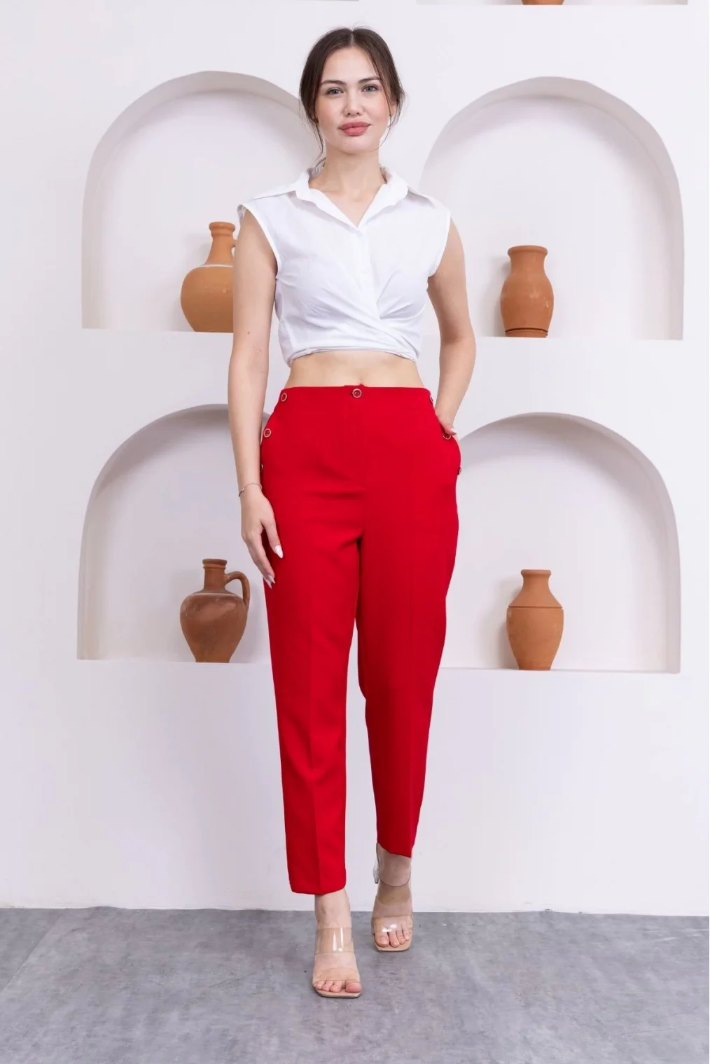 Düğme Detaylı Beli Lastikli Bilek Boy Pantolon 351-Kırmızı