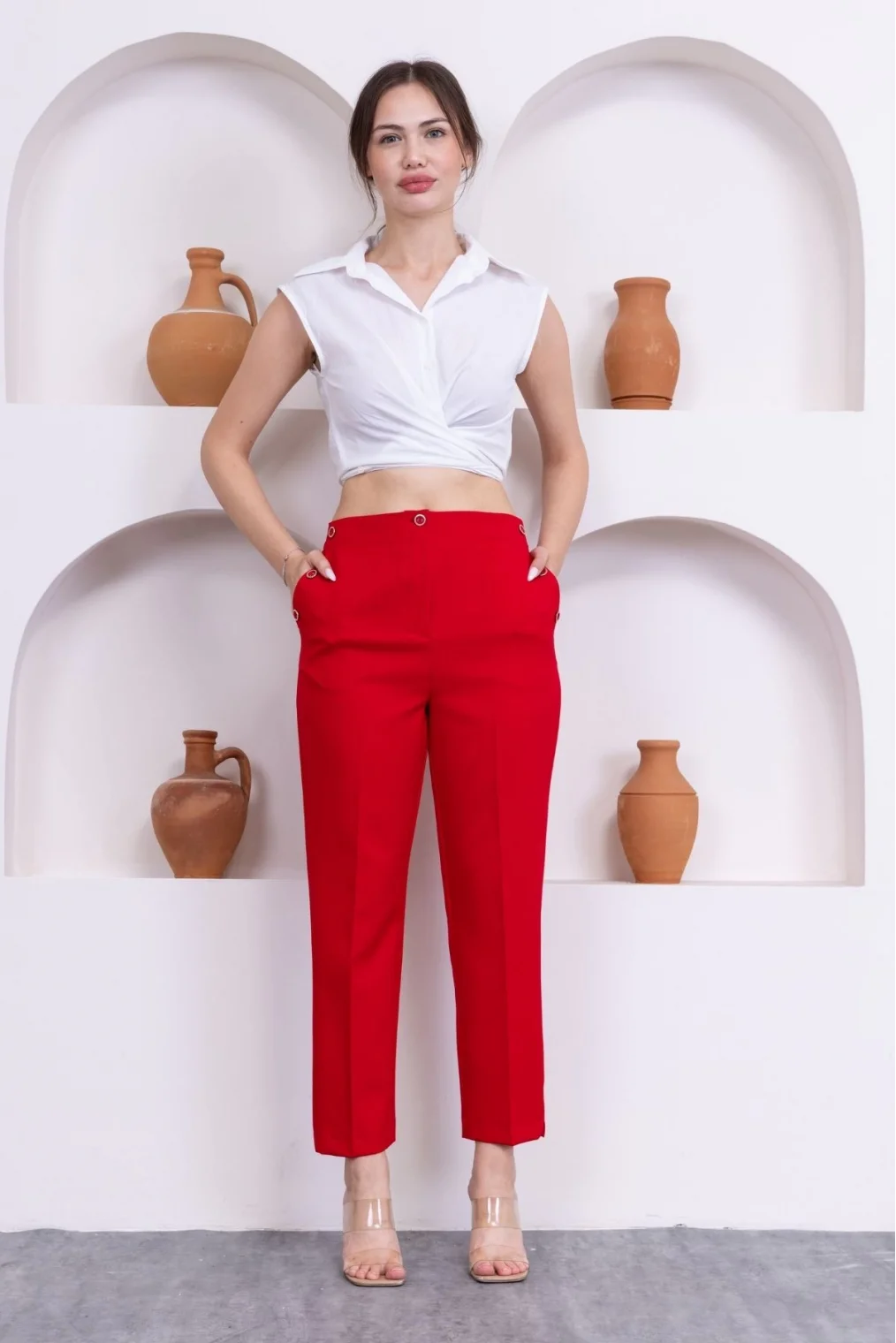 Düğme Detaylı Beli Lastikli Bilek Boy Pantolon 351-Kırmızı