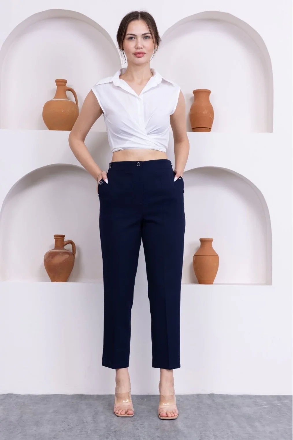 Düğme Detaylı Beli Lastikli Bilek Boy Pantolon 351-Lacivert