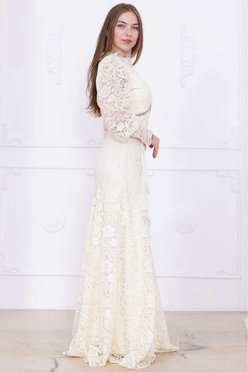 Fırfır Ve Taş Detaylı Dantel Abiye Elbise 2757-Bej