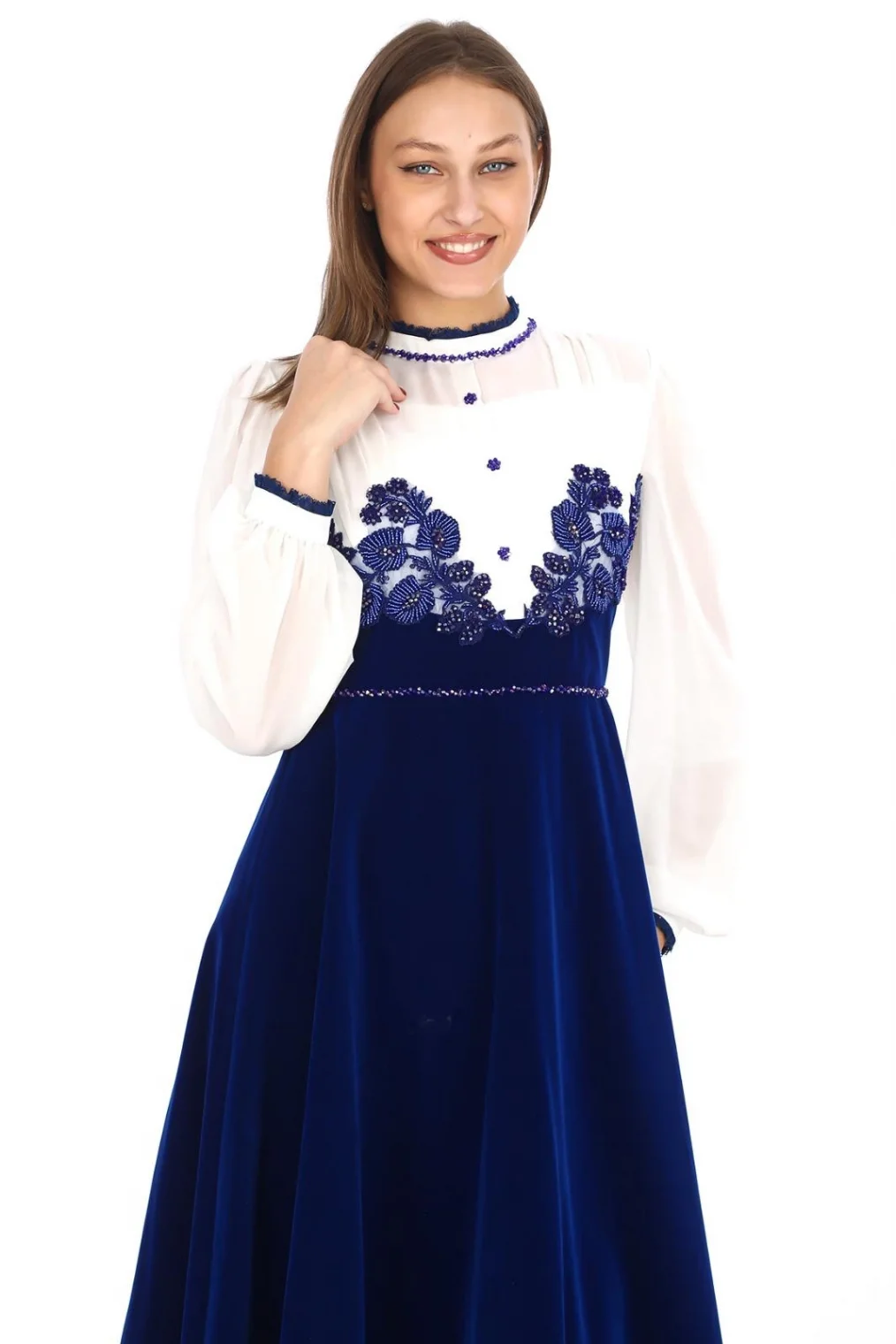 Göğüs Dantel İşlemeli Kadife Abiye 2743-Saks