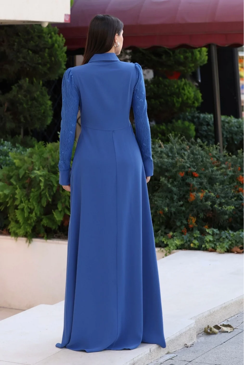 Gömlek Yaka Dantel İşleme ve Kaplamalı Kemerli Abiye Elbise 2764-İndigo