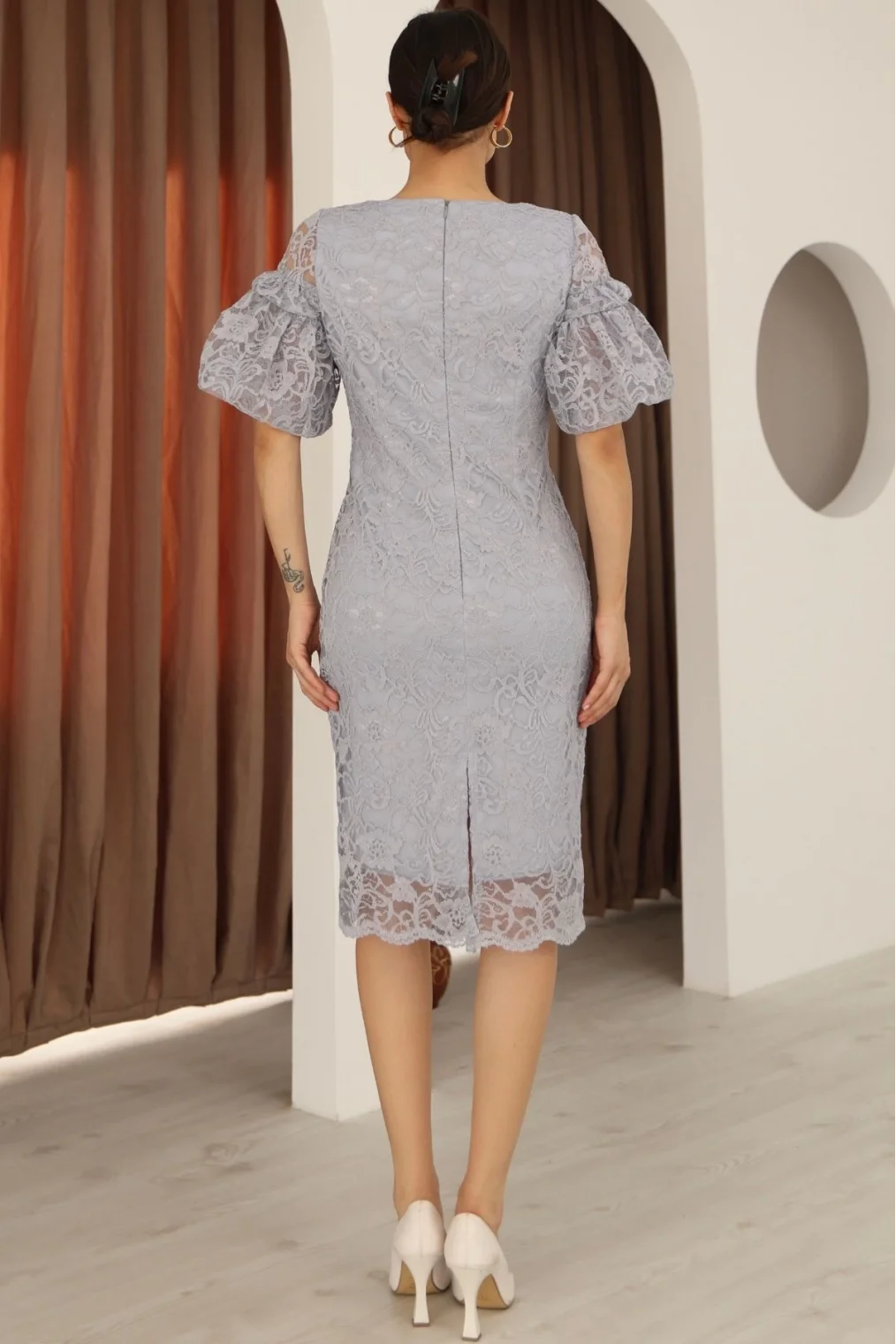 Kare Yaka Balon Kollu Dantel Elbise 6039-Gri