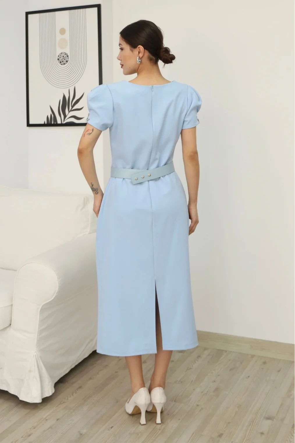 Kolu İşlemeli Kemerli Yırtmaçlı Midi Elbise 2198-Bebe Mavisi