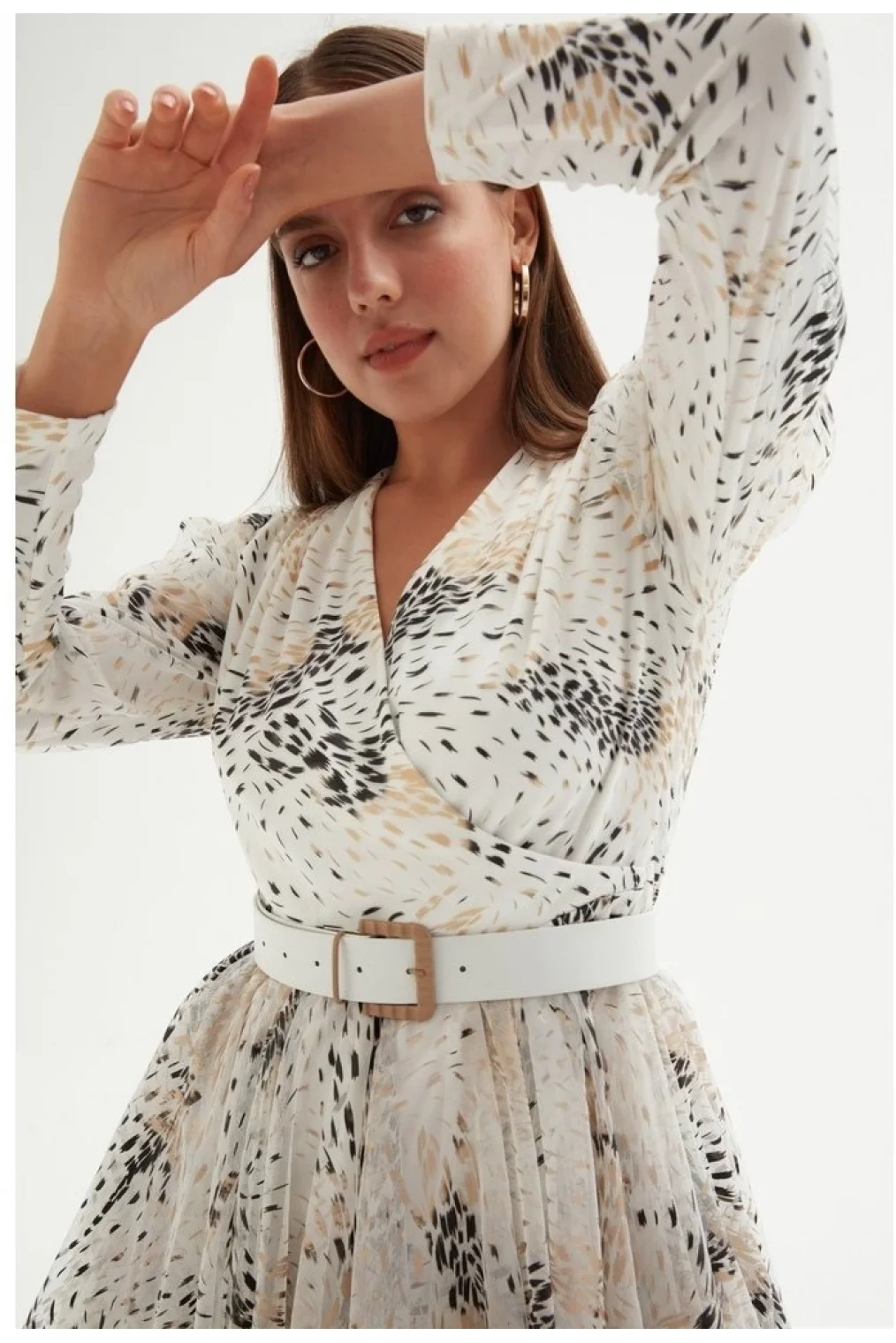 Kruvaze Yaka Baskılı Tül Abiye Elbise 1773-Beyaz