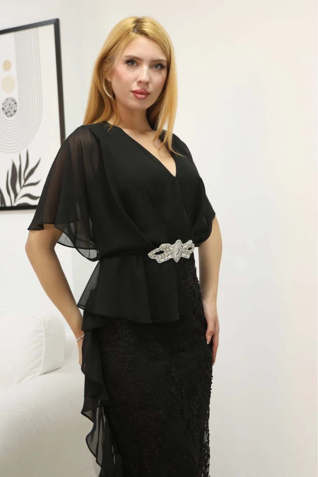 Kruvaze Yaka Şifon Dantel Kombinli Taş ve Fırfırlı Abiye Elbise 6051-Siyah