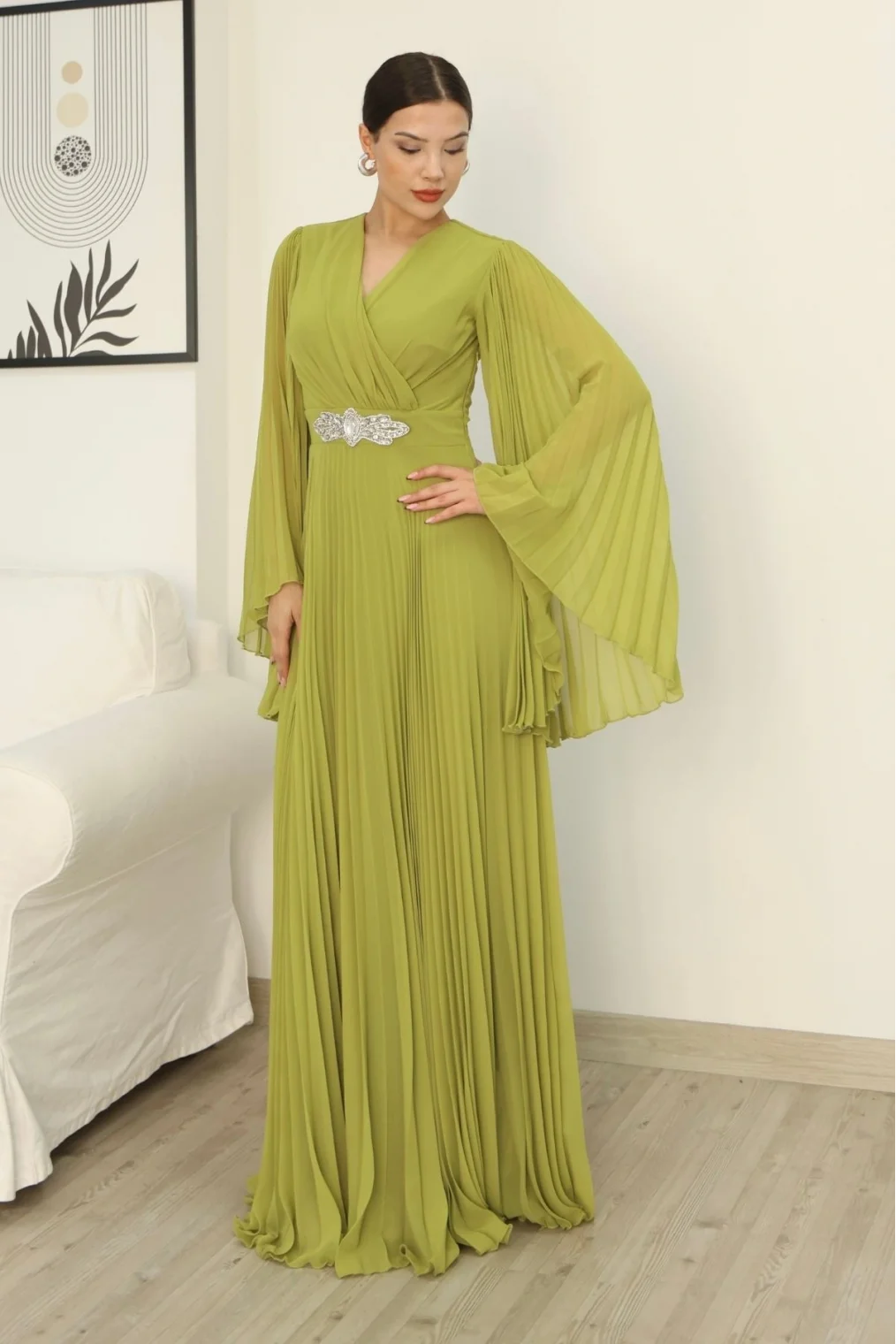 Kruvaze Yaka Yarasa Kol Pliseli Abiye Elbise 2235-Fıstık Yeşili