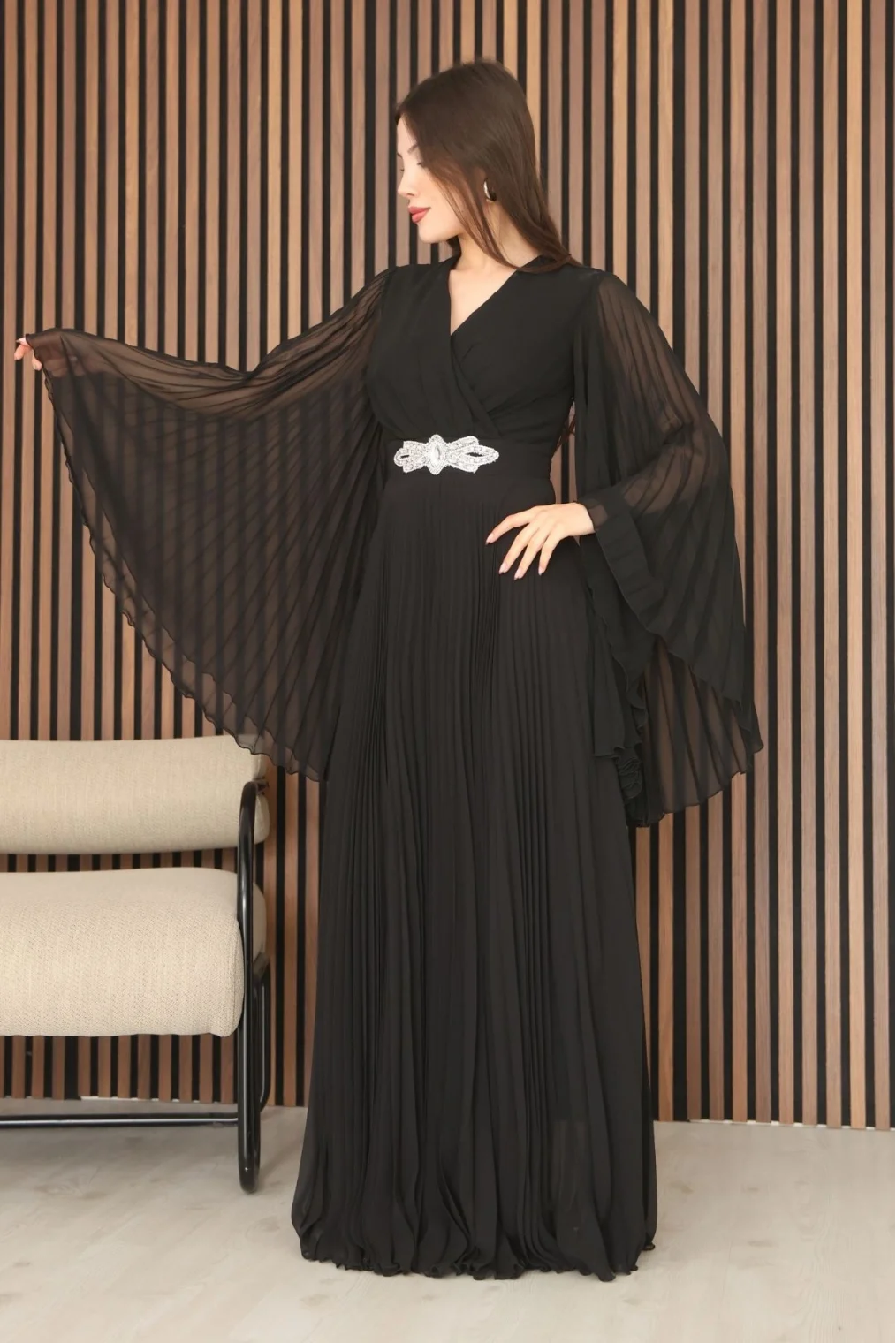 Kruvaze Yaka Yarasa Kol Pliseli Abiye Elbise 2235-Siyah