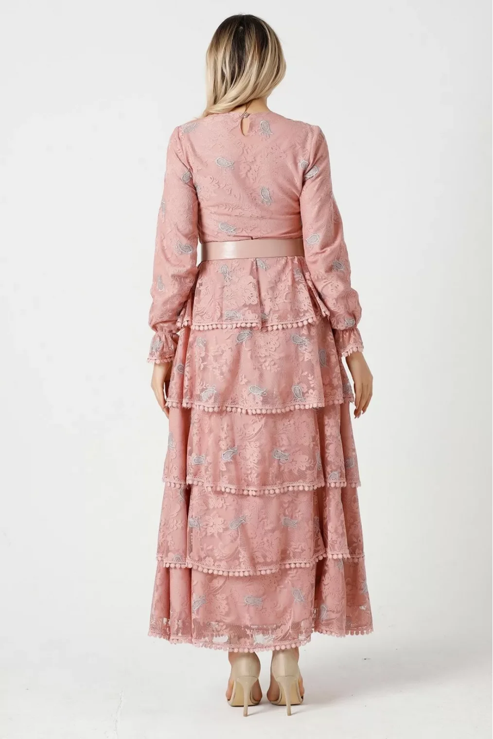 Nakışlı Kat Kat Dantel Elbise 744-Pudra (Kemer Dahil Değildir)