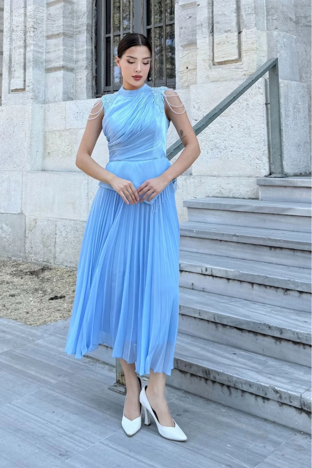 Omuz İşlemeli Pliseli Abiye Elbise 2385-Bebe Mavisi