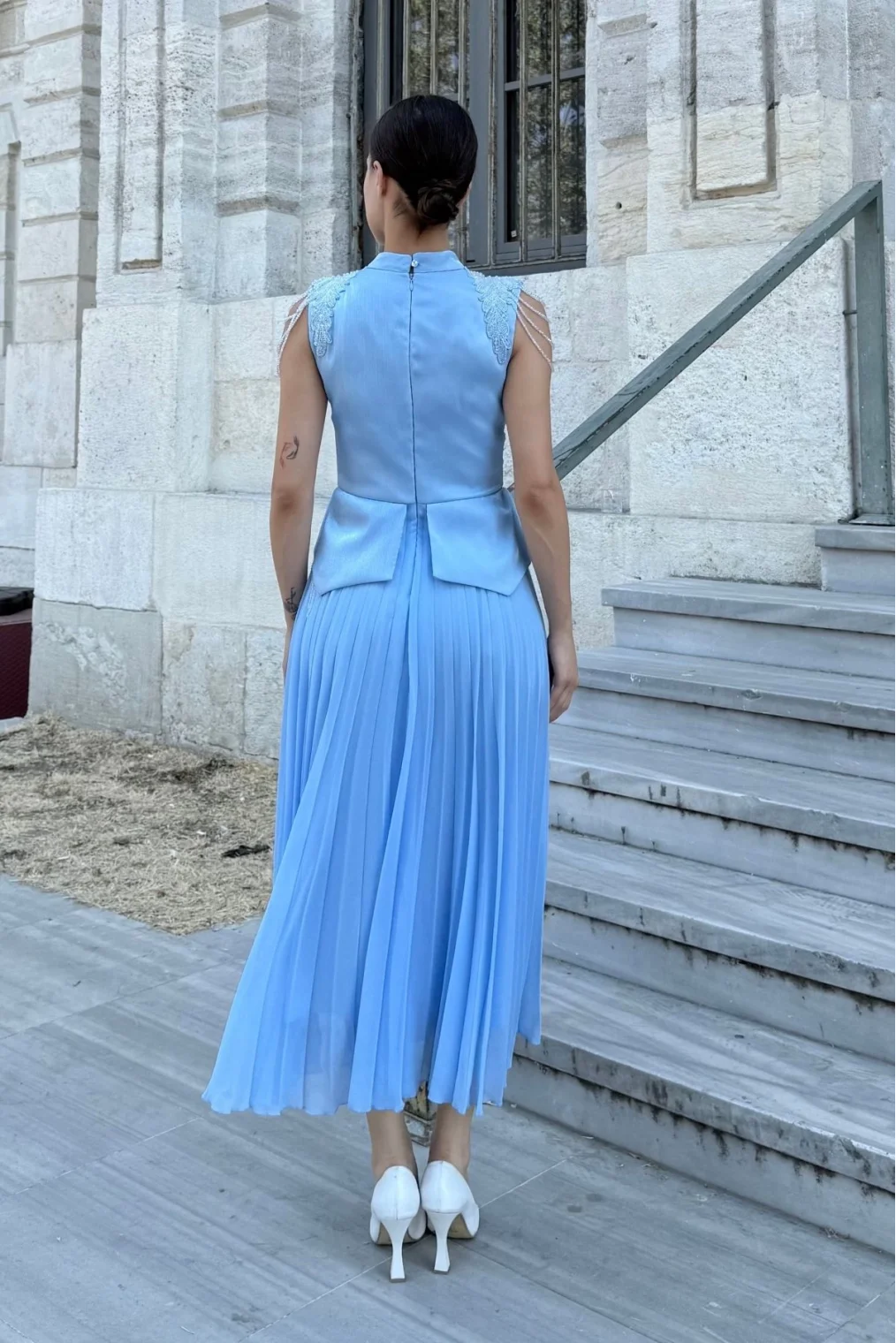 Omuz İşlemeli Pliseli Abiye Elbise 2385-Bebe Mavisi