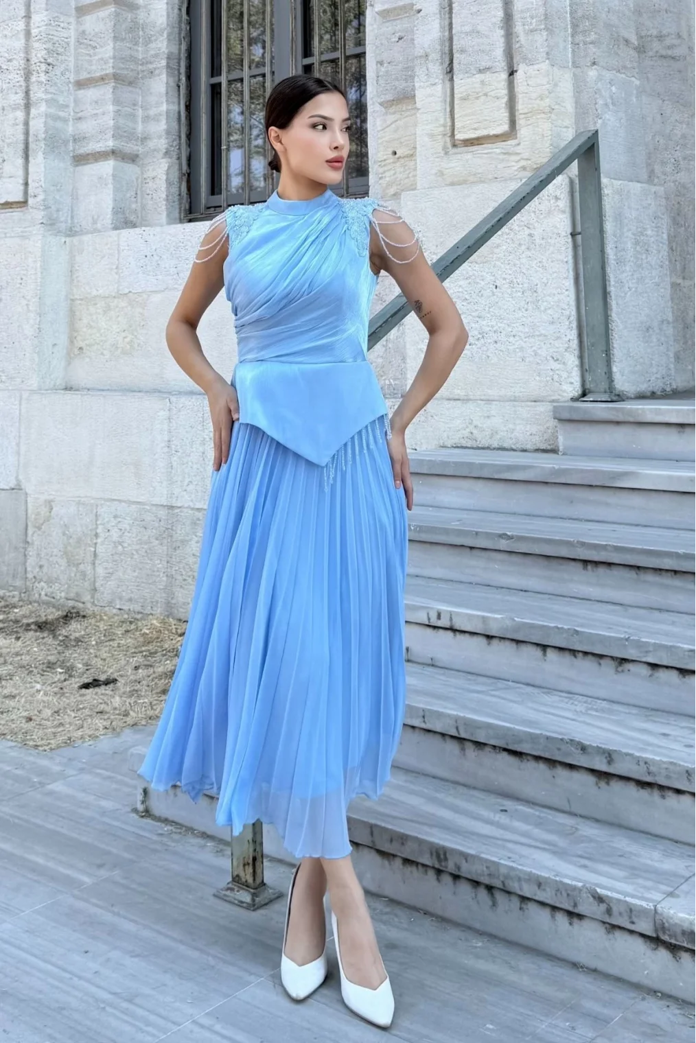 Omuz İşlemeli Pliseli Abiye Elbise 2385-Bebe Mavisi