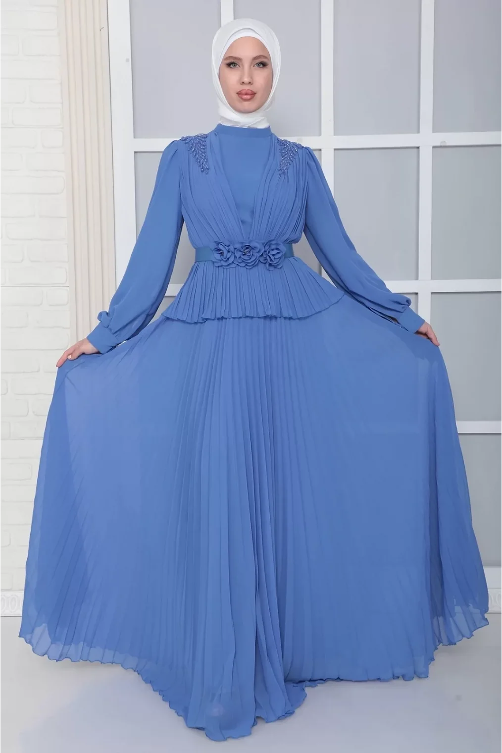 Omuz Ve Kemer Detaylı Pliseli Tesettür Abiye Elbise 816-İndigo