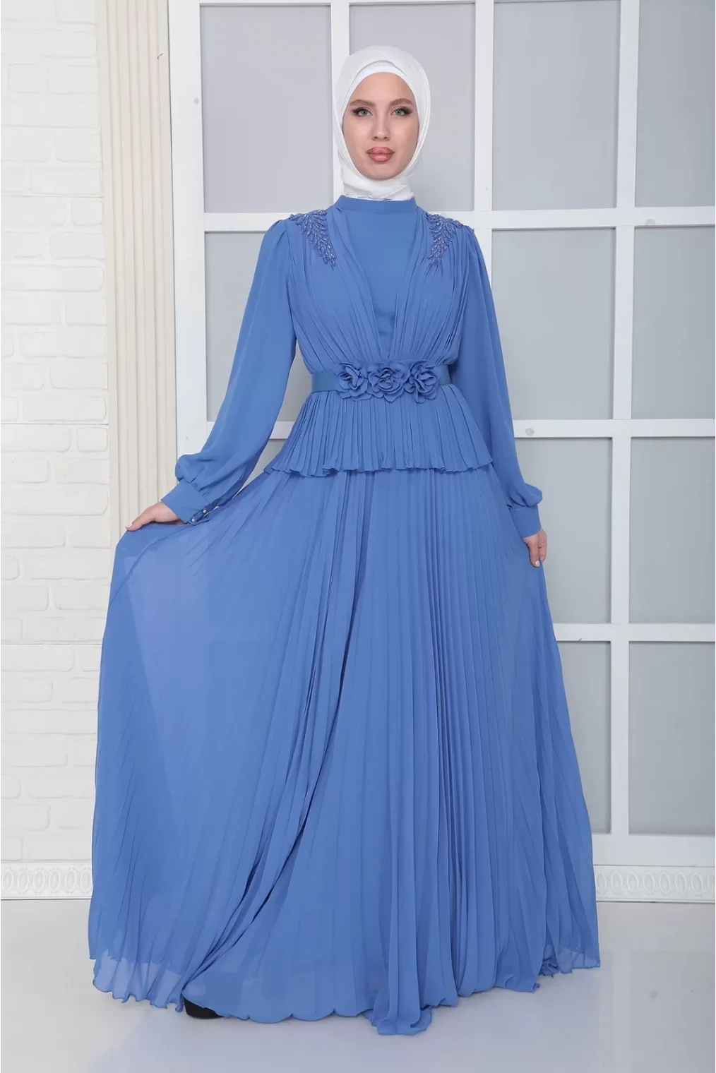 Omuz Ve Kemer Detaylı Pliseli Tesettür Abiye Elbise 816-İndigo