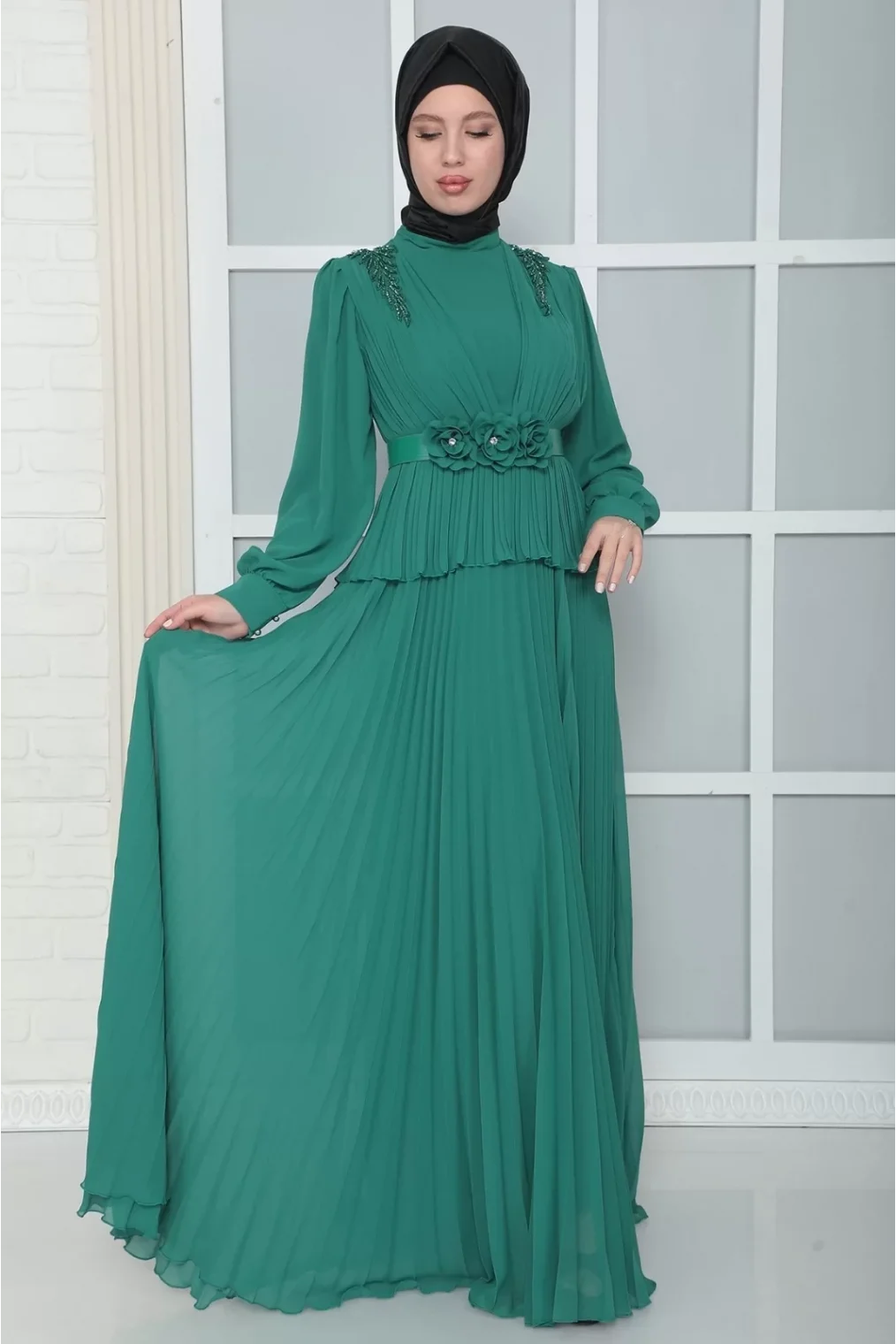 Omuz Ve Kemer Detaylı Pliseli Tesettür Abiye Elbise 816-Yeşil