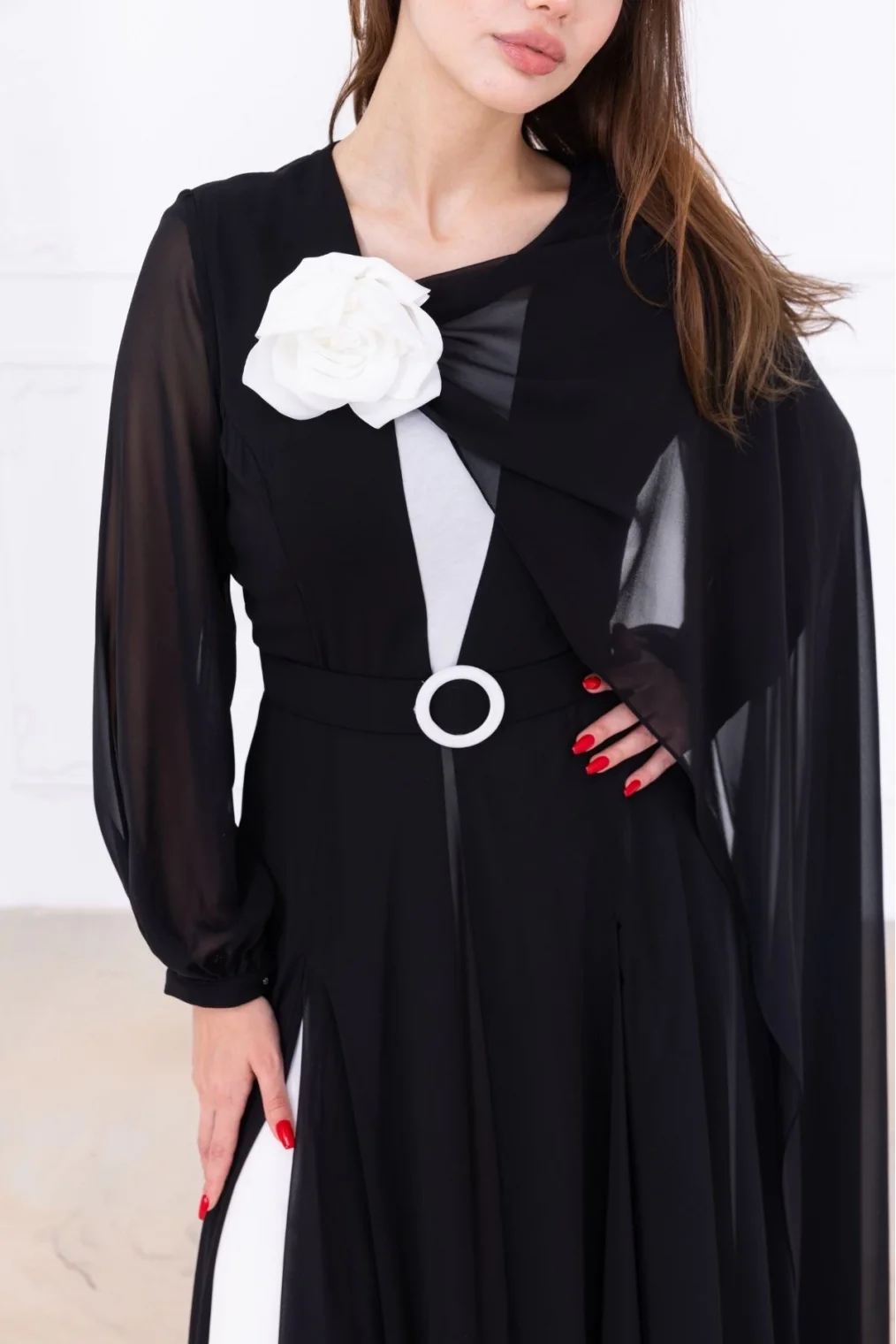 Pelerin ve Çiçek Detaylı Abiye Elbise 2746-Siyah