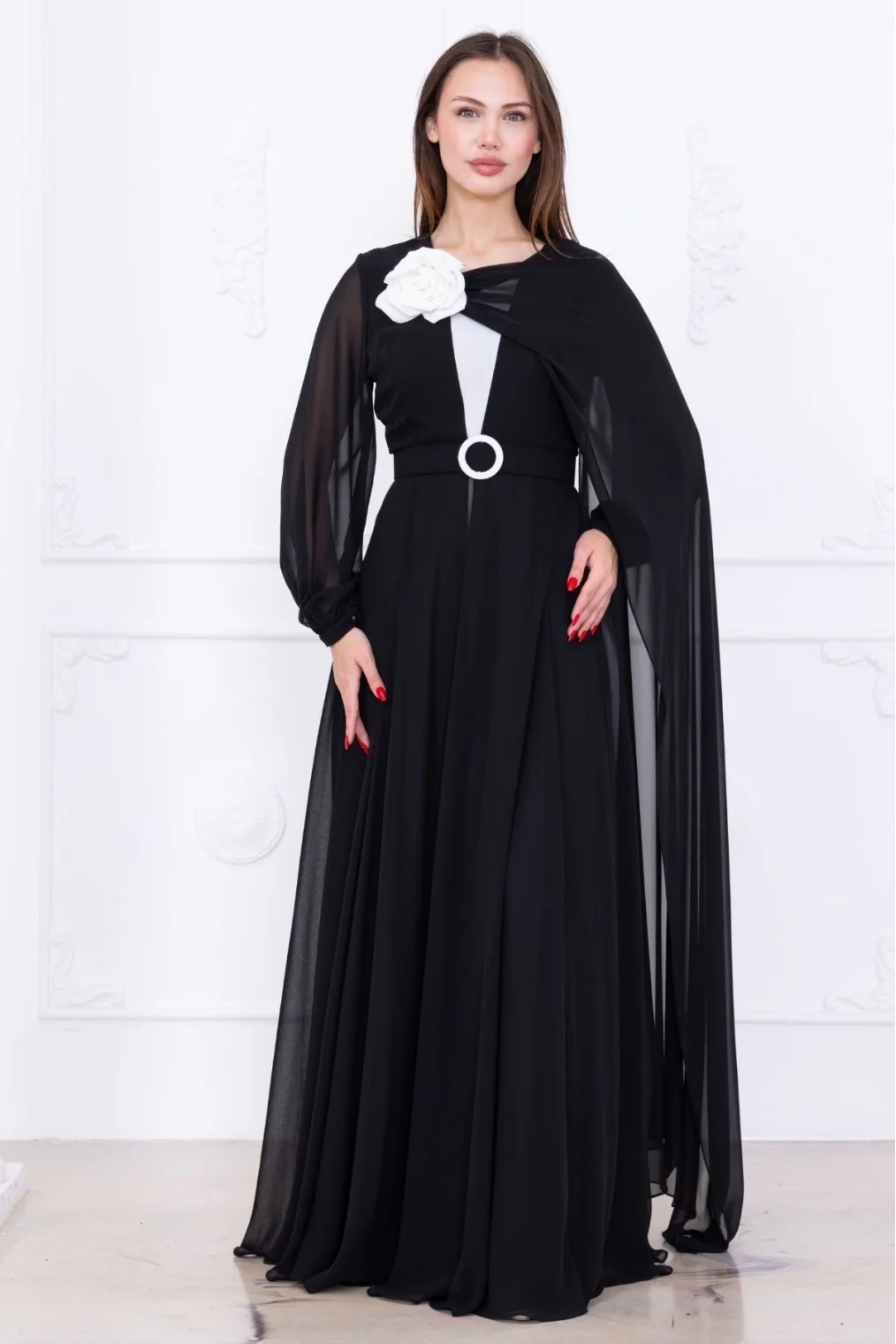 Pelerin ve Çiçek Detaylı Abiye Elbise 2746-Siyah