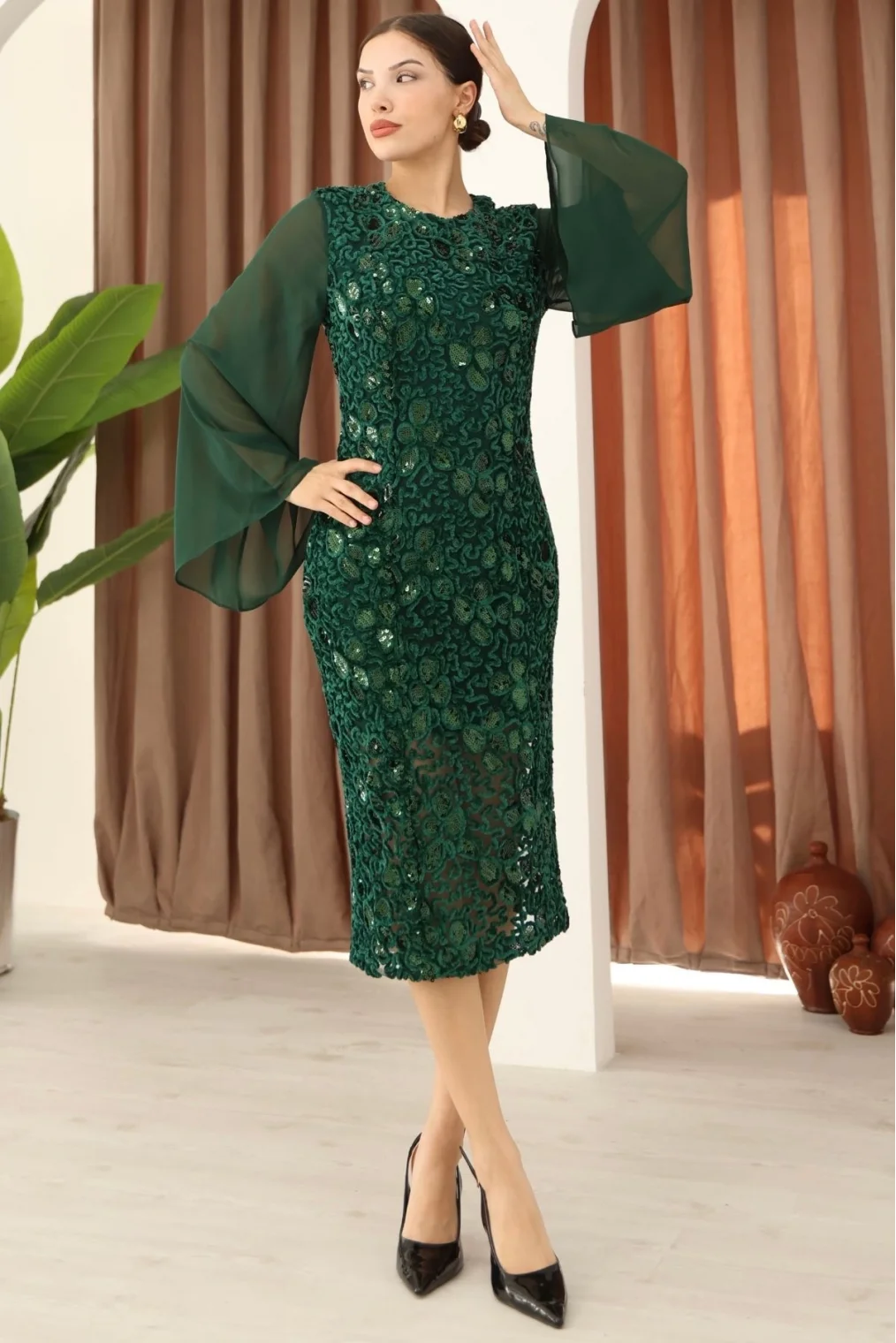 Pulpayet ve Şifon Kollu Kadife Midi Elbise 6045-Yeşil