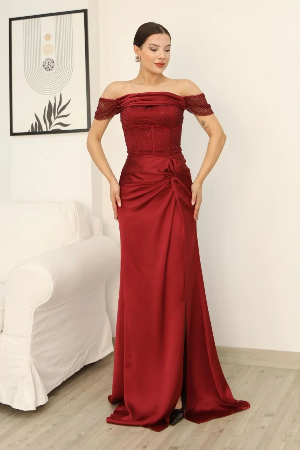 Straplez Yaka File ve Bel Detaylı Saten Abiye Elbise 2368-Bordo