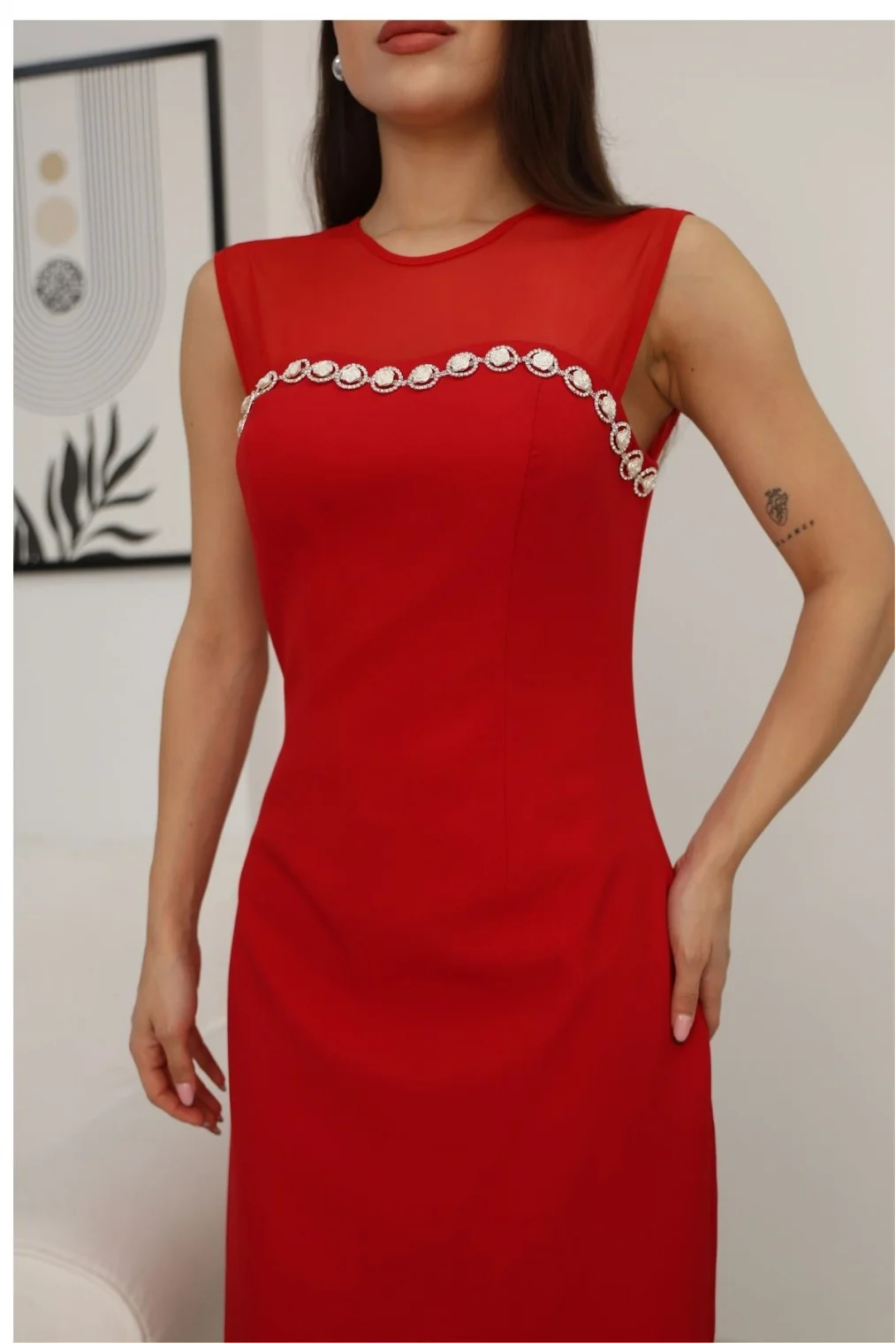 Taş İşleme ve Tül Detaylı Diz Boyu Elbise 2376-Kırmızı