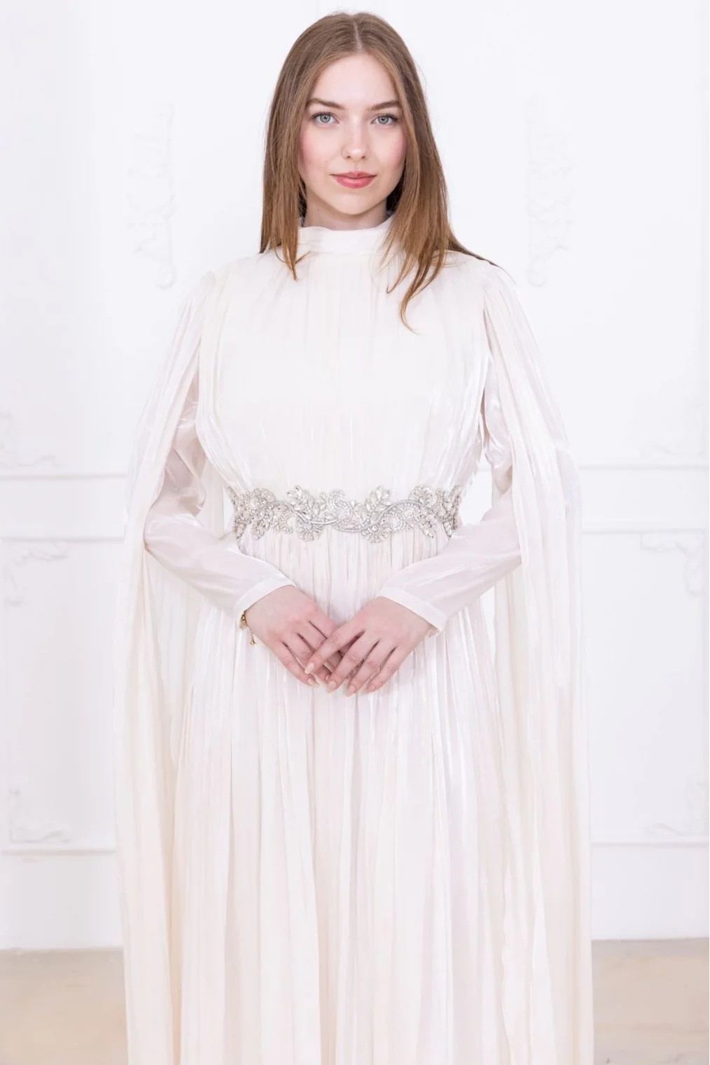 Taş ve Pelerin Detaylı Abiye Elbise 2753-Krem