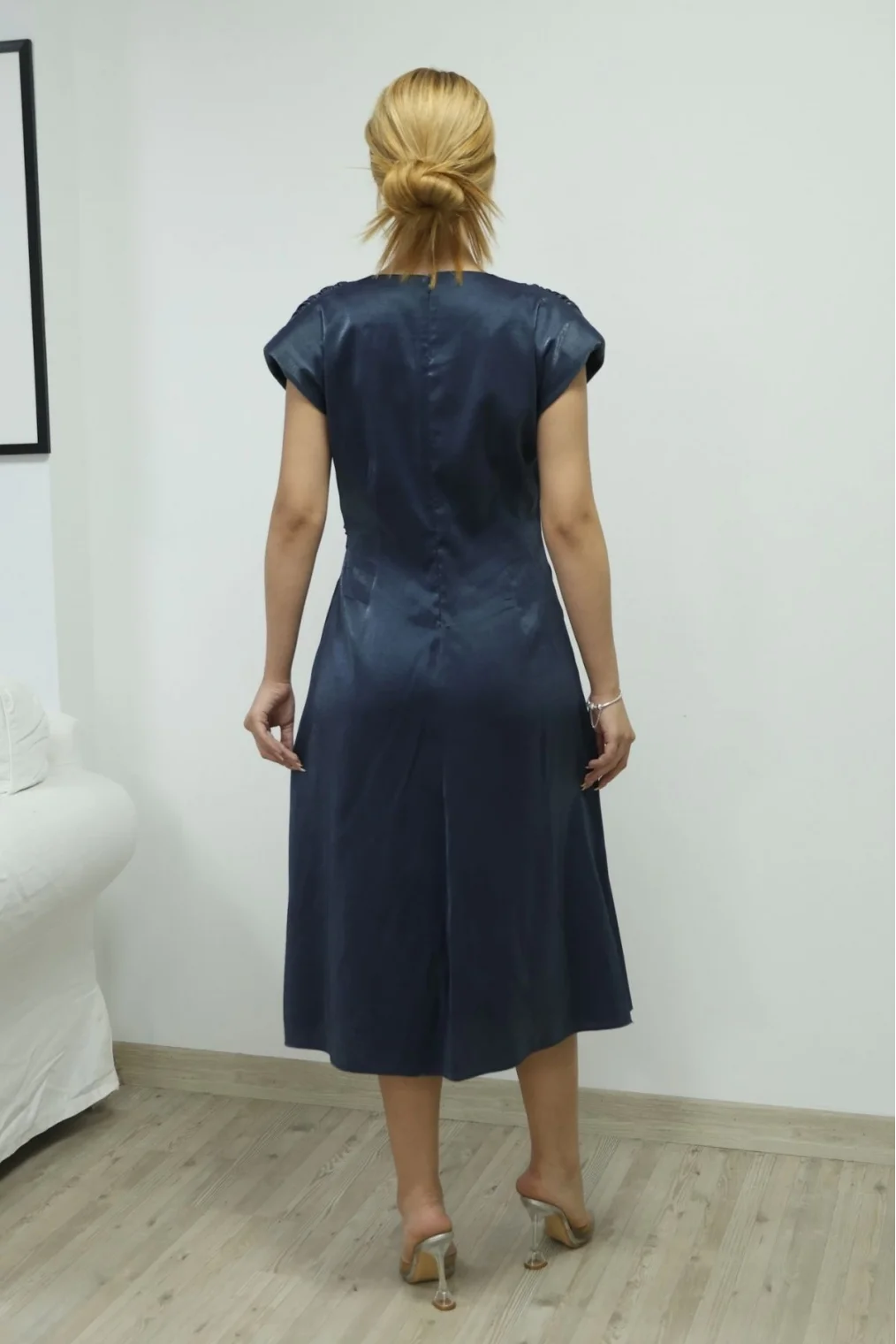 Toka ve Drape Detaylı Soft Saten Midi Elbise 6042-Lacivert