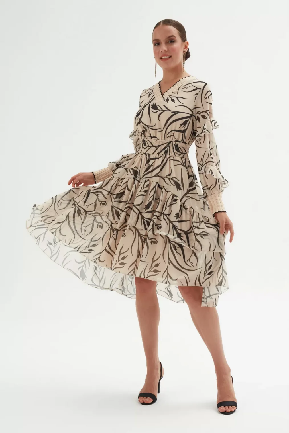 V Yaka Eteği Büzgülü Elbise 1779-Bej