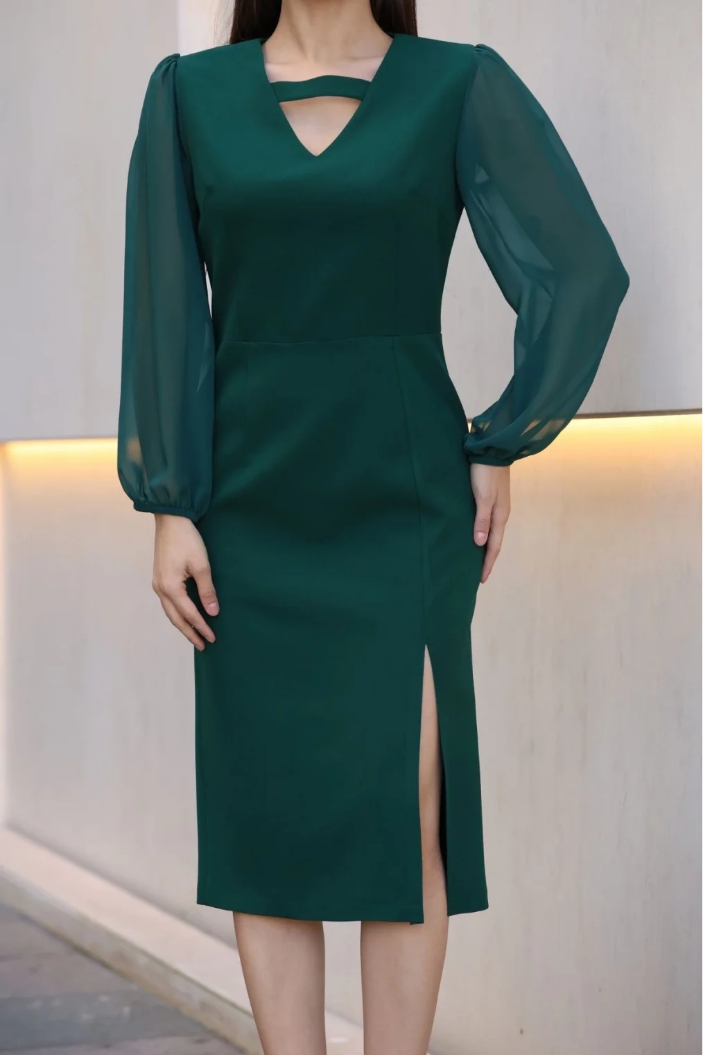 V Yaka Şifon Kollu Yırtmaçlı Midi Elbise 6015-Yeşil