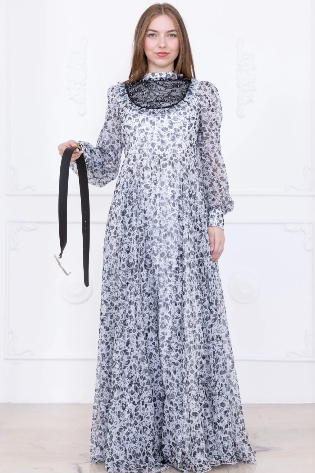 Yaka Dantel Detaylı Şifon Abiye 2726-Siyah