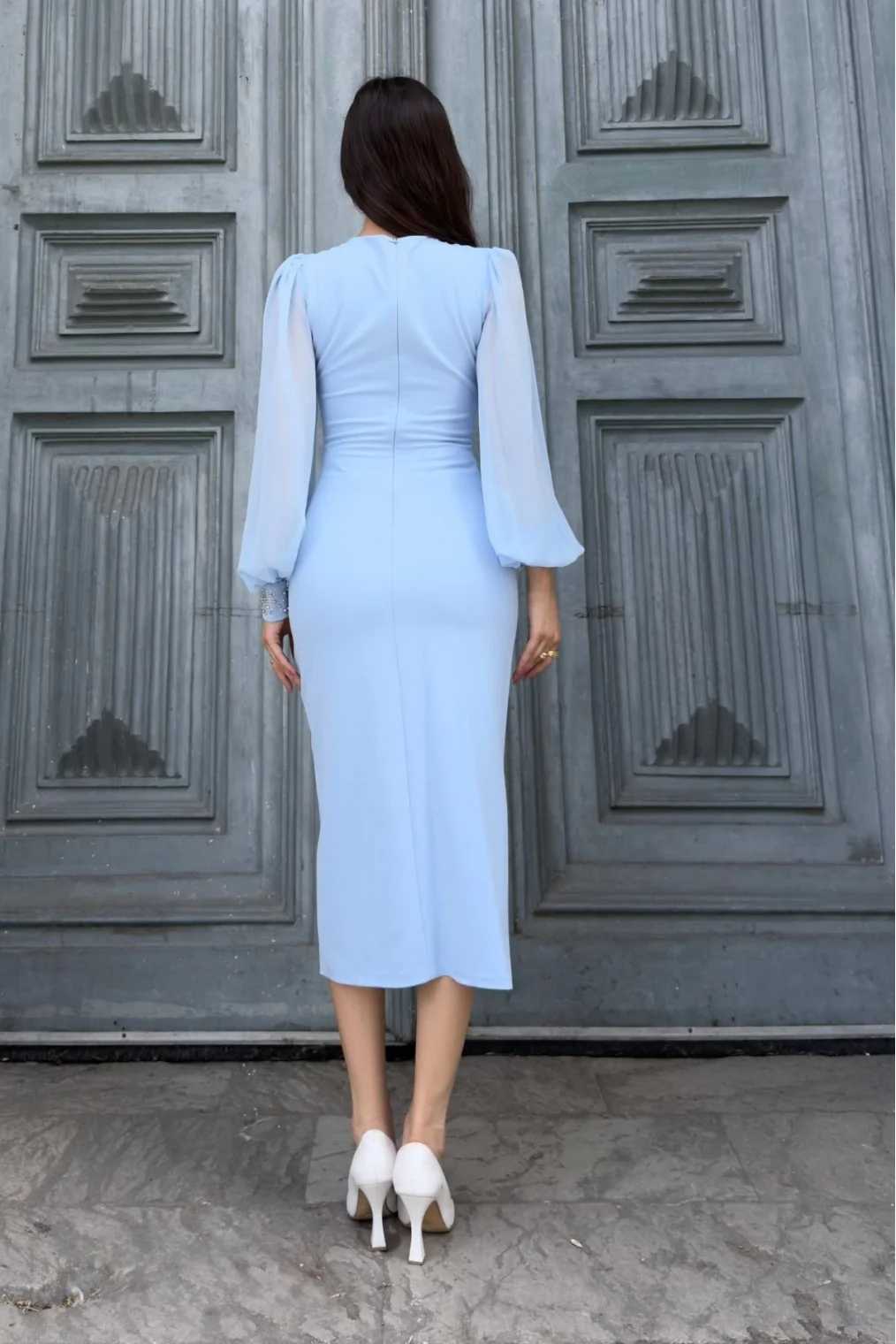 Yaka Detaylı Taş ve İnci Süslemeli Abiye Elbise 2204-Bebe Mavisi