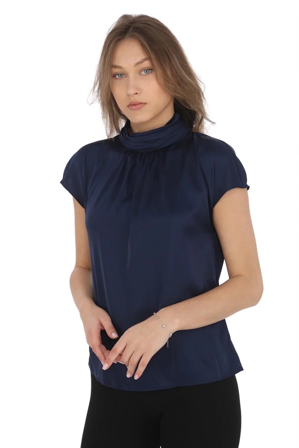 Yaka Drape Detaylı Saten Bluz 01-Lacivert