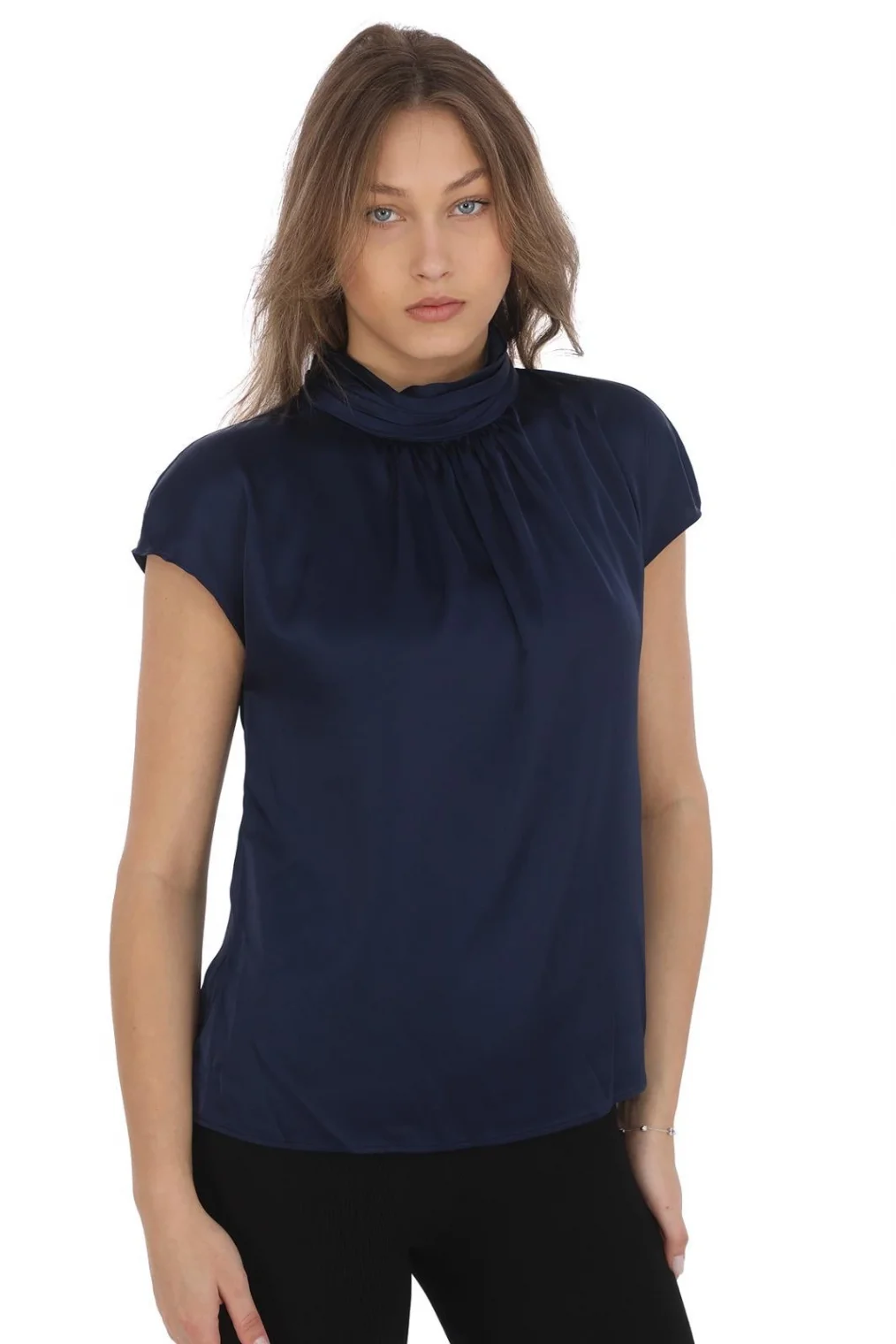 Yaka Drape Detaylı Saten Bluz 01-Lacivert