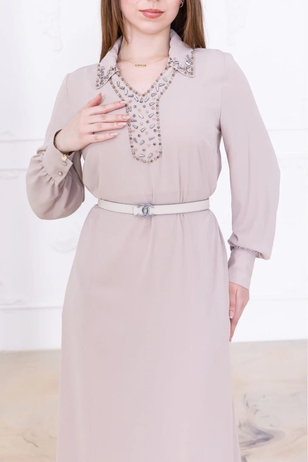 Yaka İşleme Detaylı Kemerli Rahat Form Elbise 1016-Bej