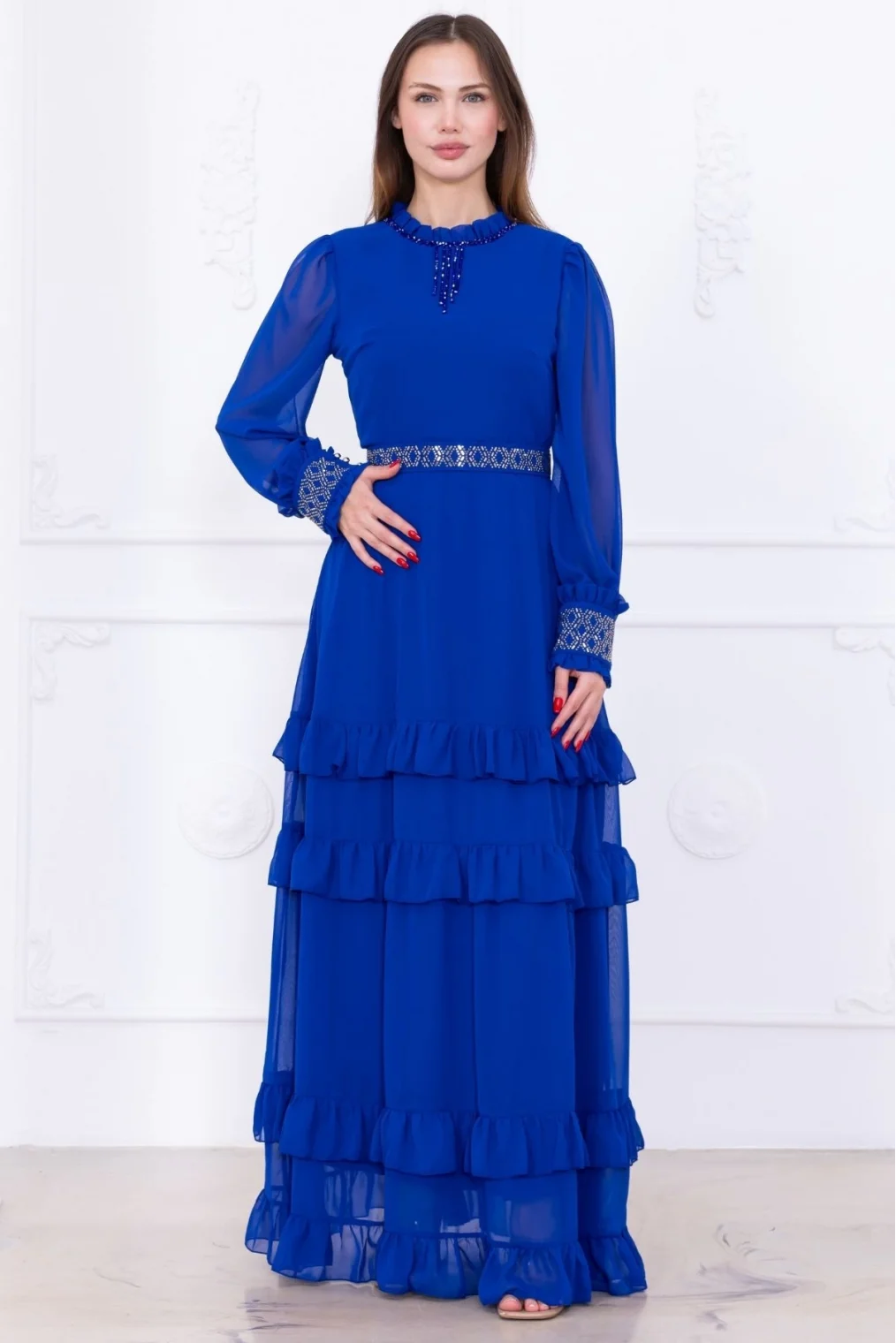 Yaka İşlemeli Taşlı Kol ve Kemer Detaylı Kat Kat Abiye Elbise 2756-Saks