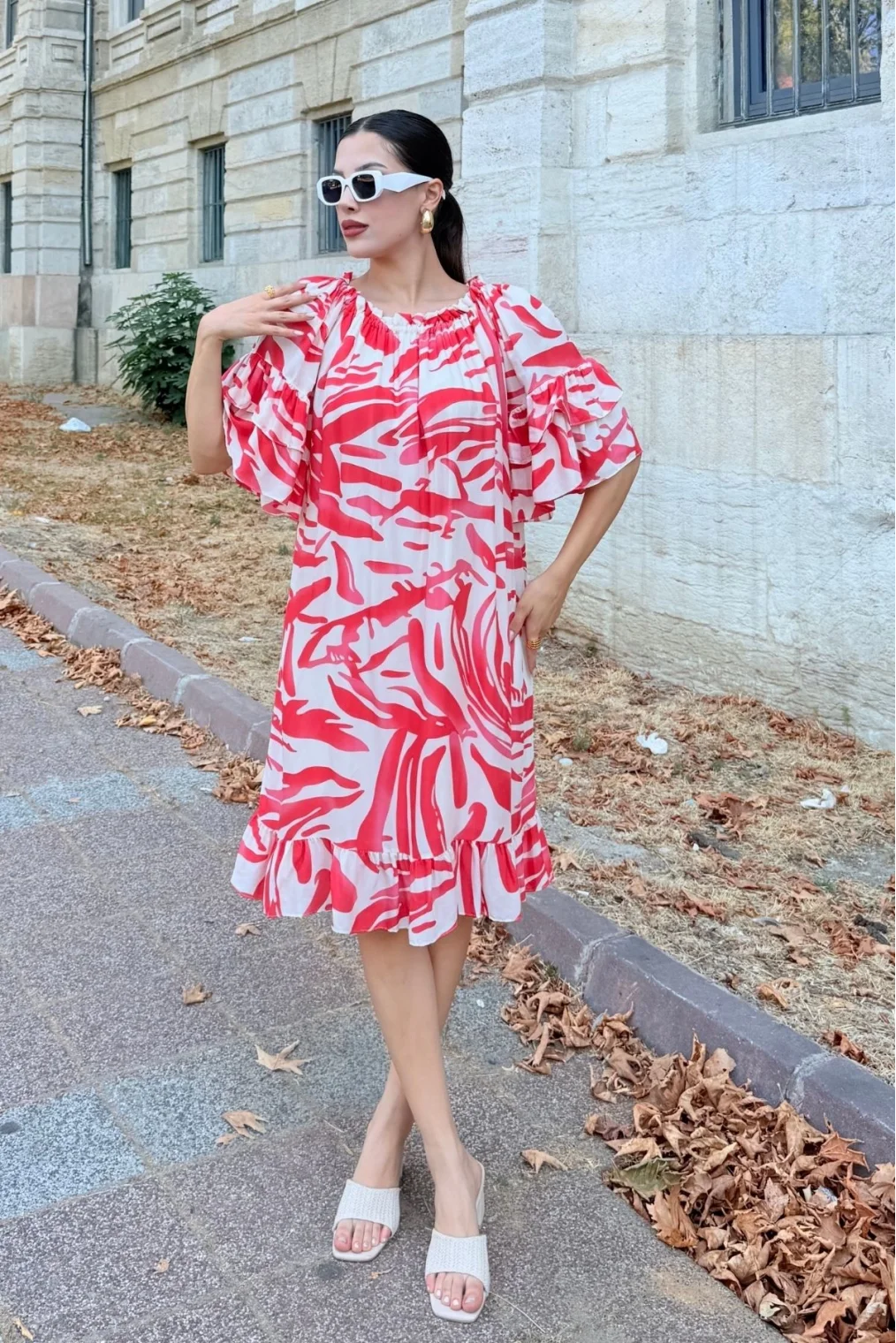 Yaka Lastikli Fırfır Detaylı Rahat Form Viskon Elbise 6024-Fuşya