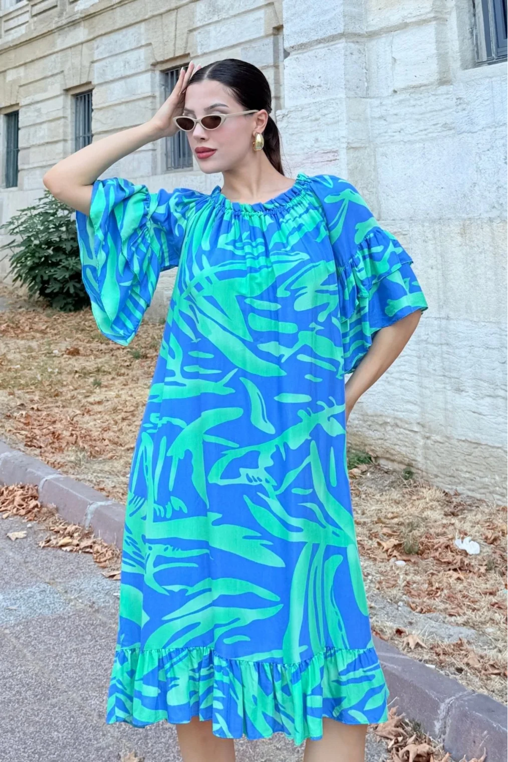 Yaka Lastikli Fırfır Detaylı Rahat Form Viskon Elbise 6024-İndigo