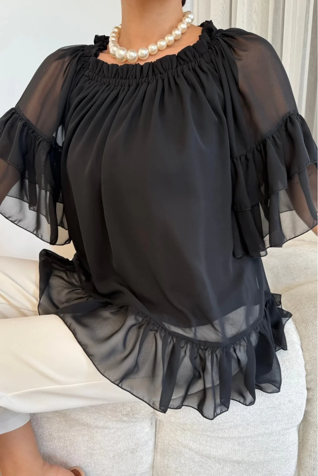 Yaka Lastikli Şifon Bluz 6022-Siyah