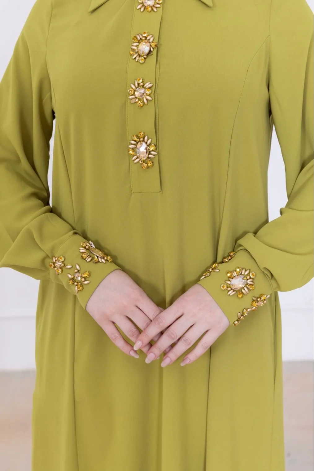 Yaka ve Manşet İşleme Detaylı Rahat Form Elbise 1014-Olive