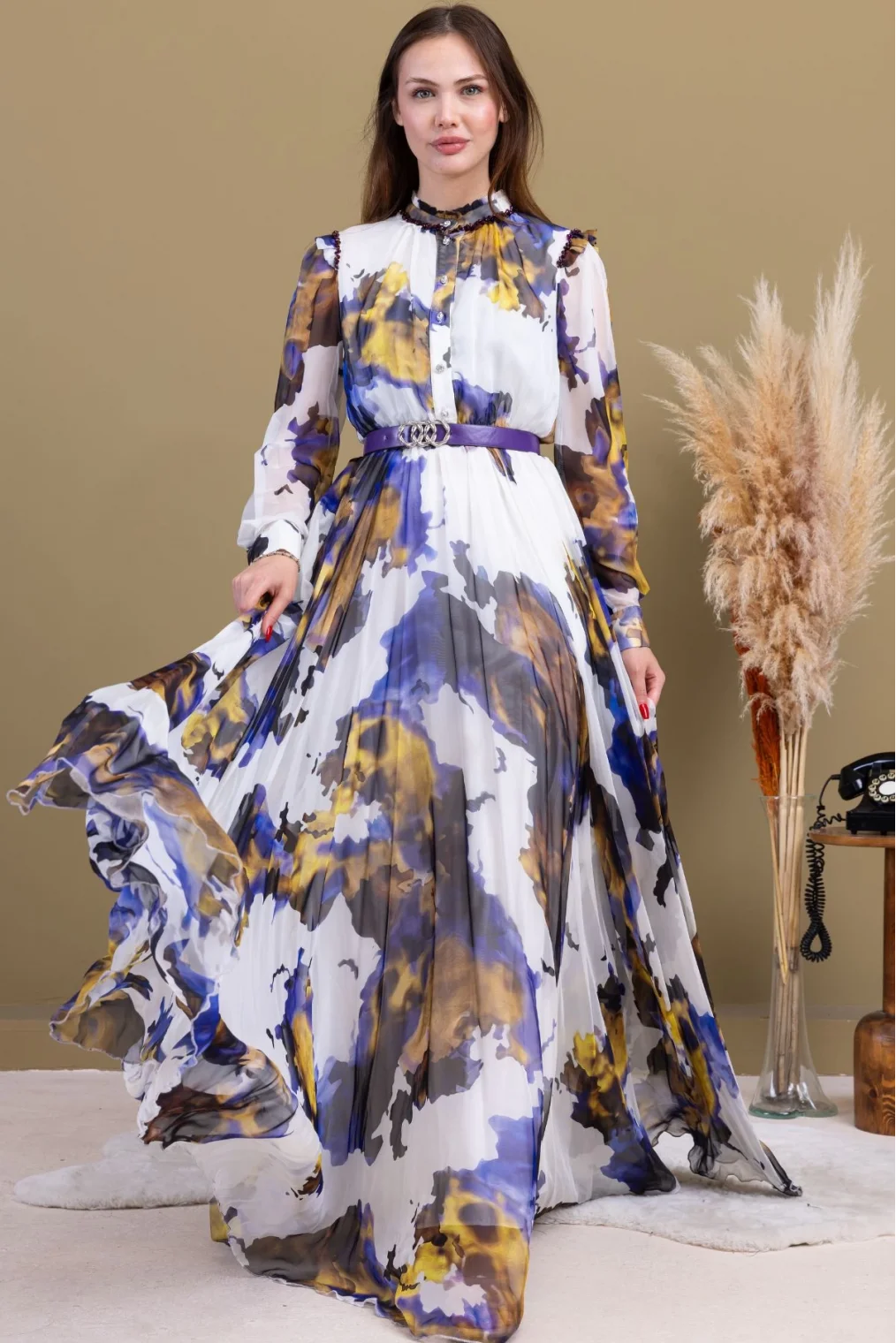 Yaka ve Omuz Boncuk İşlemeli Şifon Abiye 2704-Mor