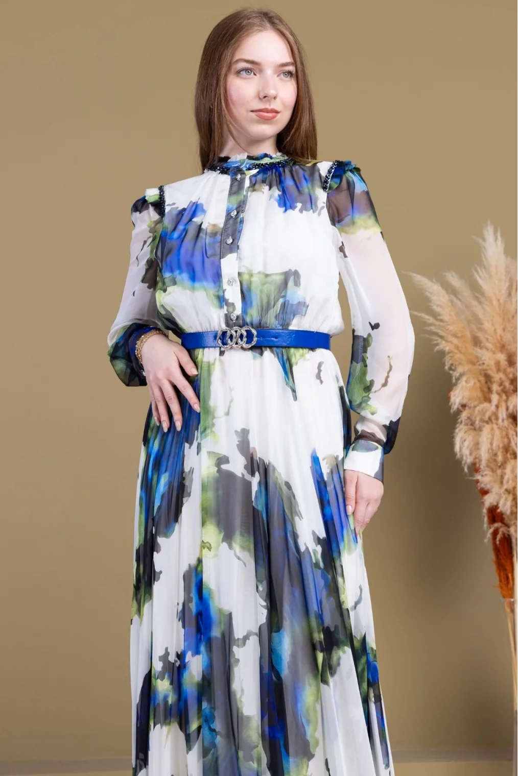 Yaka ve Omuz Boncuk İşlemeli Şifon Abiye 2704-Saks