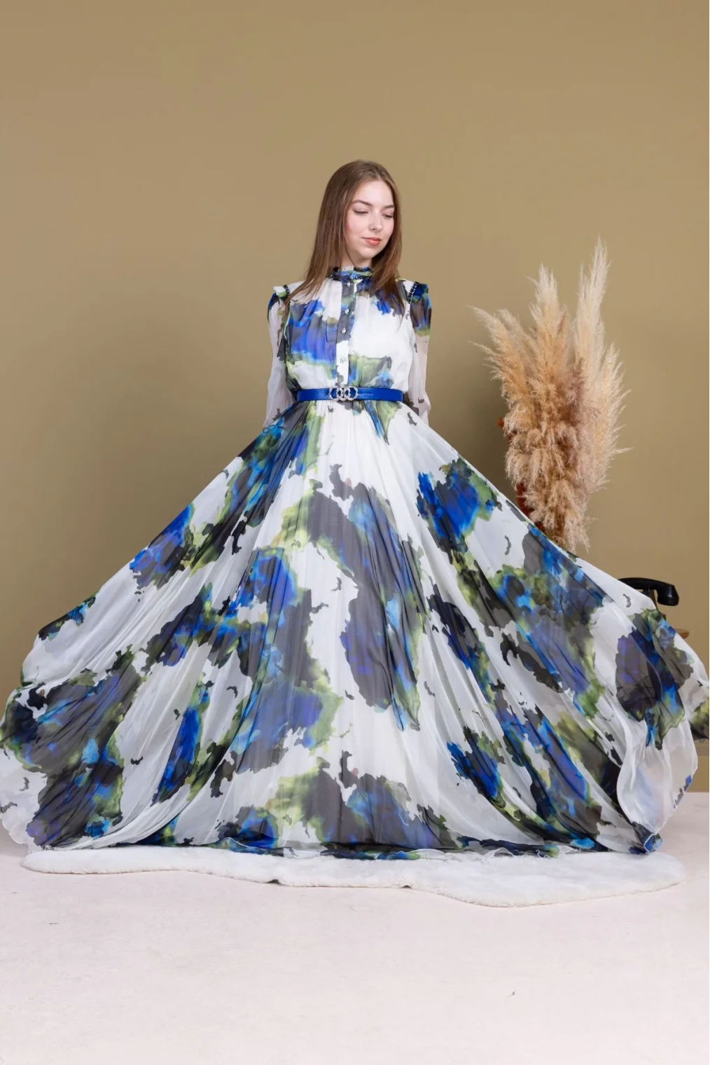 Yaka ve Omuz Boncuk İşlemeli Şifon Abiye 2704-Saks