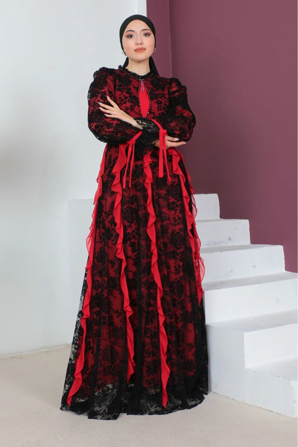 Fırfır Detaylı Dantel Tesettür Abiye Elbise 773-Siyah/Kırmızı