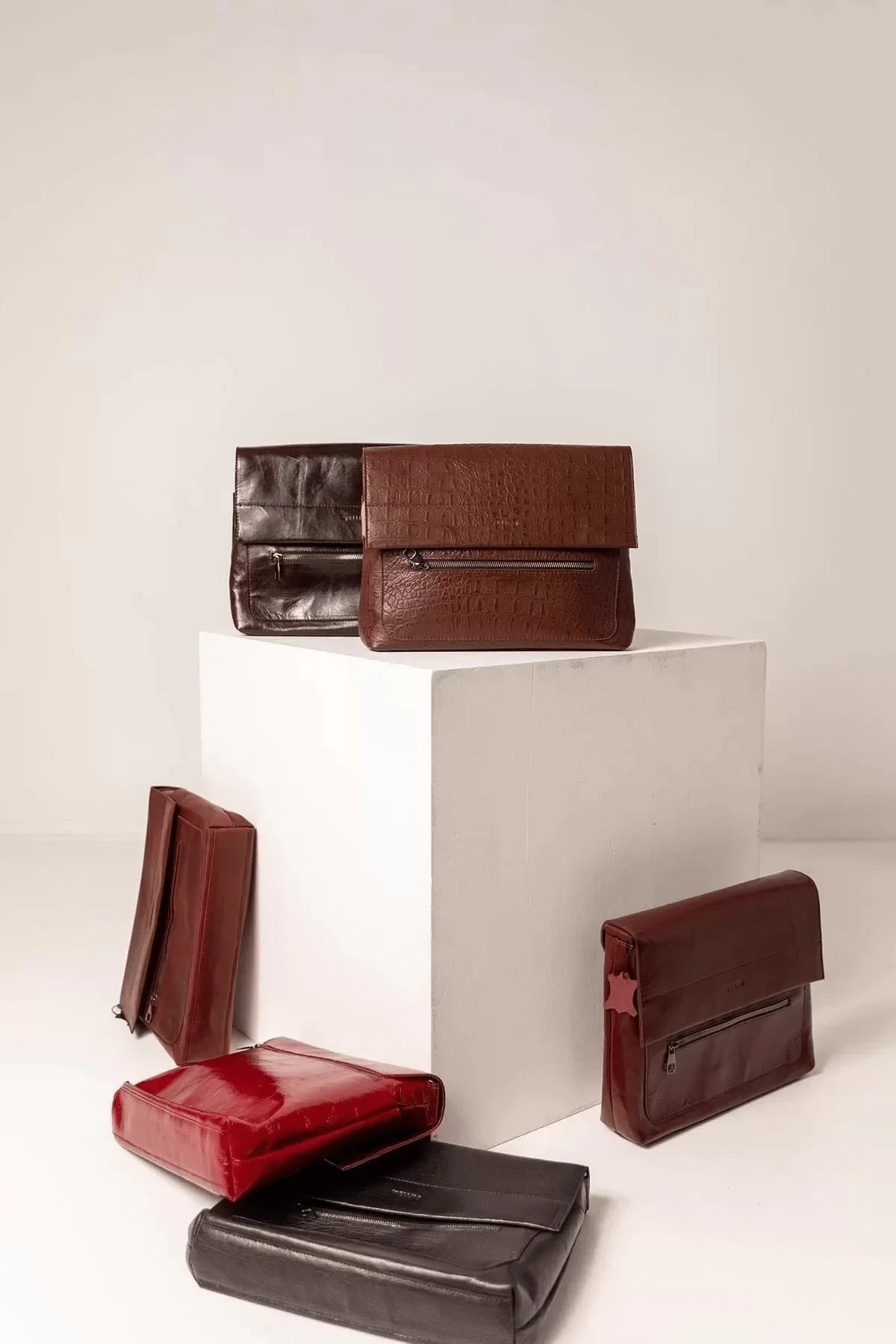 Kadın Dana Derisi Ozpack Büyük Çanta Karolu Pembe Nar Çiçeği