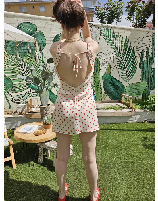 Kırmzı Puantiyeli Elbise