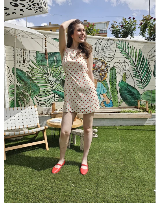 Kırmzı Puantiyeli Elbise