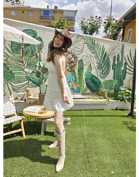 Beyaz Askılı Elbise