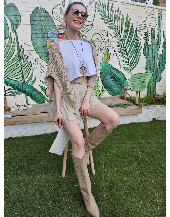 Dantel Detaylı Bej Mini Etek