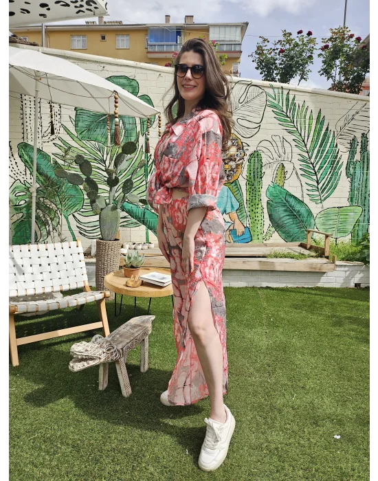 Kırmızı Mango Kumaş Desenli Takım